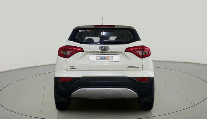 2021 Mahindra XUV300 W8 (O) 1.5 DIESEL AMT DUAL TONE, Diesel, Automatic, 66,857 km, Back/Rear