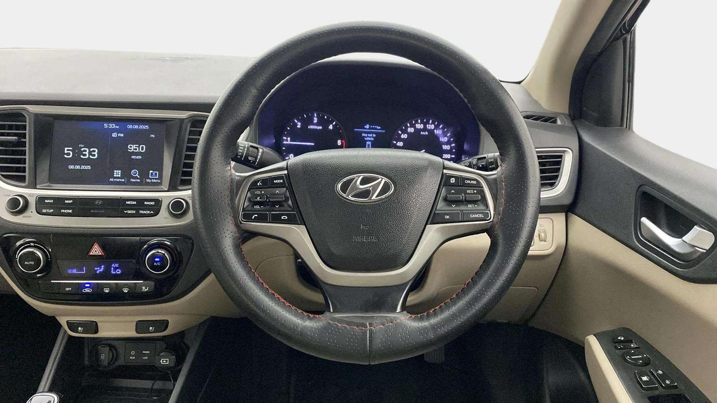 2019 Hyundai Verna 1.6 SX (O) CRDI MT, Diesel, Manual, 66,334 km, Steering Wheel Close Up