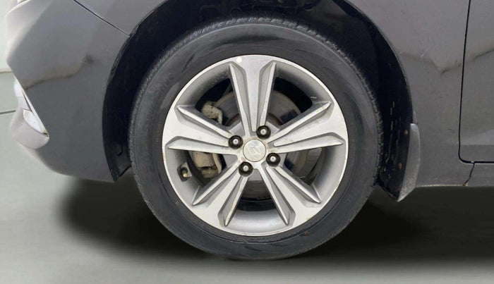 2019 Hyundai Verna 1.6 SX (O) CRDI MT, Diesel, Manual, 66,334 km, Left Front Wheel