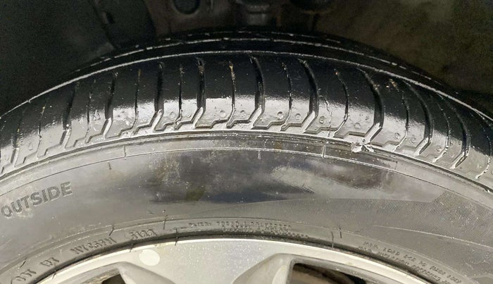 2019 Hyundai Verna 1.6 SX (O) CRDI MT, Diesel, Manual, 66,334 km, Left Front Tyre Tread