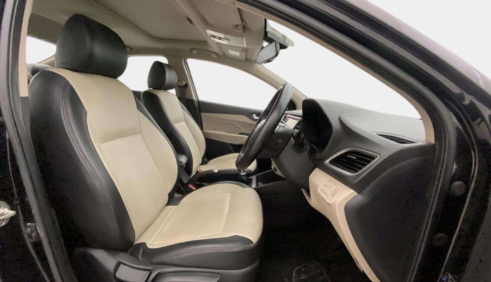 2019 Hyundai Verna 1.6 SX (O) CRDI MT, Diesel, Manual, 66,334 km, Right Side Front Door Cabin