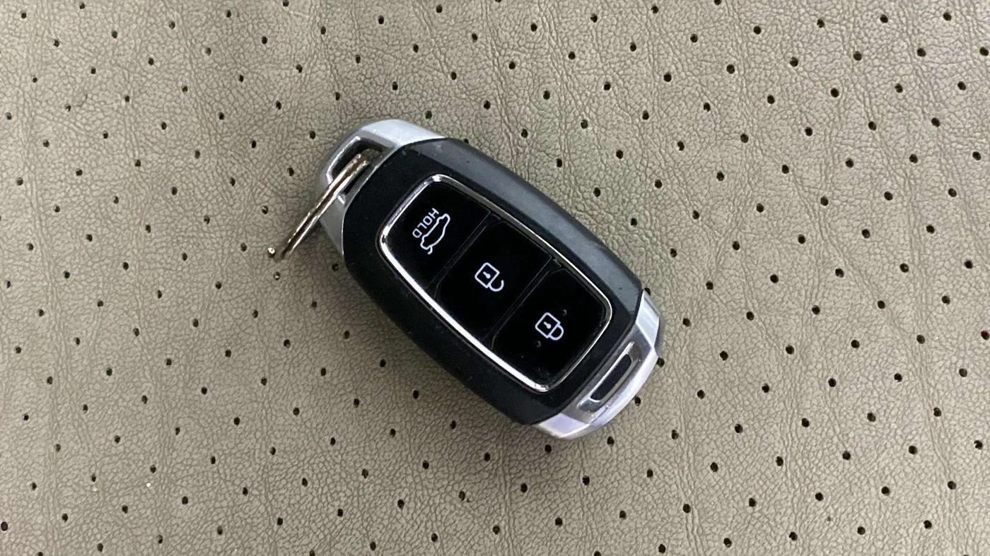 2019 Hyundai Verna 1.6 SX (O) CRDI MT, Diesel, Manual, 66,334 km, Key Close Up