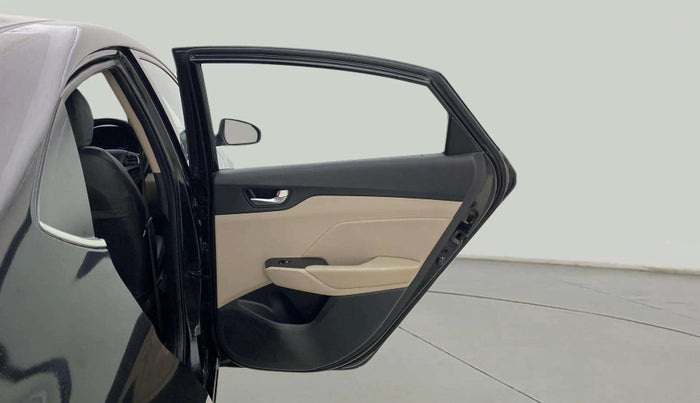 2019 Hyundai Verna 1.6 SX (O) CRDI MT, Diesel, Manual, 66,334 km, RHS Rear Door