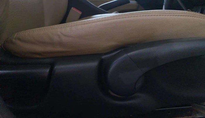 2016 Honda City 1.5L I-VTEC VX CVT, Petrol, Automatic, 43,276 km, Driver Side Adjustment Panel