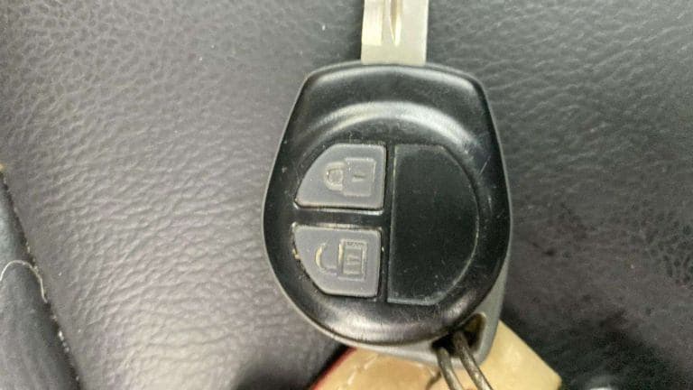 2016 Maruti Alto 800 VXI, Petrol, Manual, 27,220 km, Key Close Up