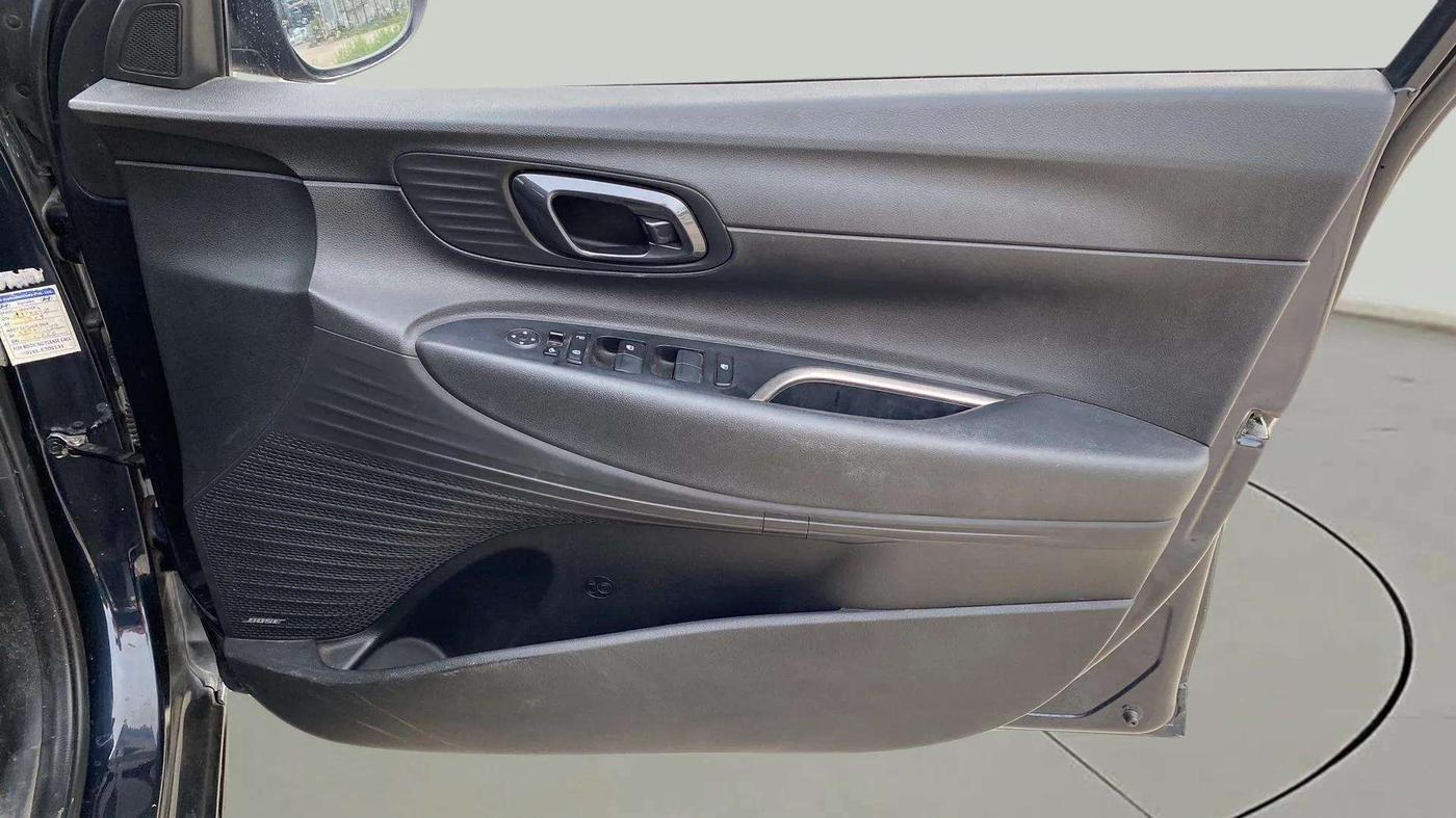 2021 Hyundai NEW I20 ASTA (O) 1.0 TURBO GDI DCT, Petrol, Automatic, 27,483 km, Driver Side Door Panels Control
