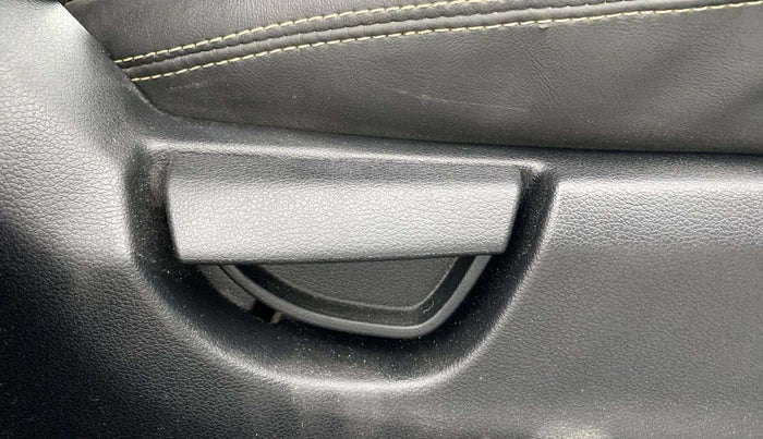2019 Hyundai NEW SANTRO ASTA MT, Petrol, Manual, 35,085 km, Driver Side Adjustment Panel