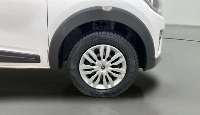 2021 Renault TRIBER RXE MT, Petrol, Manual, 67,771 km, Right Front Wheel