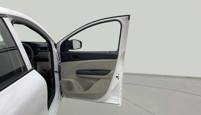 2021 Renault TRIBER RXE MT, Petrol, Manual, 67,771 km, RHS Front Door