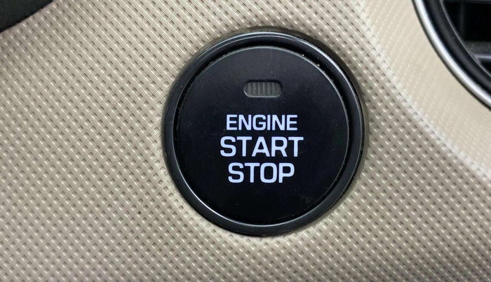 2013 Hyundai Grand i10 SPORTZ 1.2 KAPPA VTVT, Petrol, Manual, 53,646 km, Keyless Start/ Stop Button