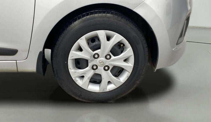 2013 Hyundai Grand i10 SPORTZ 1.2 KAPPA VTVT, Petrol, Manual, 53,646 km, Right Front Wheel