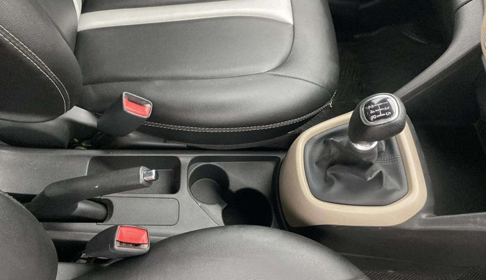 2013 Hyundai Grand i10 SPORTZ 1.2 KAPPA VTVT, Petrol, Manual, 53,646 km, Gear Lever