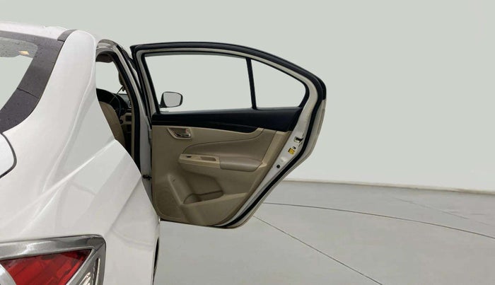 2017 Maruti Ciaz ALPHA 1.4 PETROL, Petrol, Manual, 1,29,079 km, RHS Rear Door