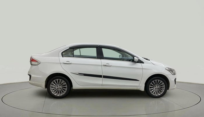 2017 Maruti Ciaz ALPHA 1.4 PETROL, Petrol, Manual, 1,29,079 km, Right Side View