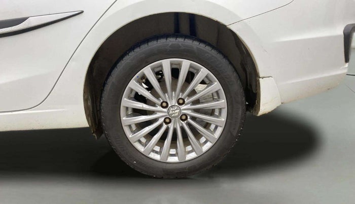 2017 Maruti Ciaz ALPHA 1.4 PETROL, Petrol, Manual, 1,29,079 km, Left Rear Wheel