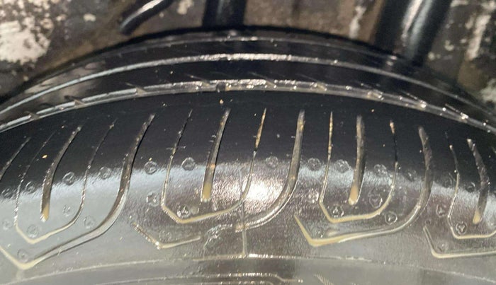 2018 Honda Brio VX AT, Petrol, Automatic, 62,945 km, Left Rear Tyre Tread