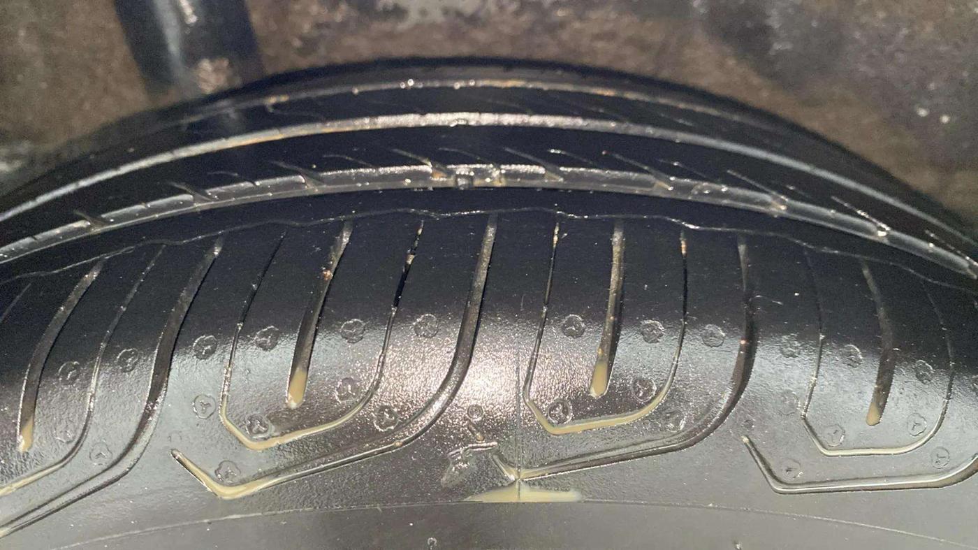2018 Honda Brio VX AT, Petrol, Automatic, 63,183 km, Right Rear Tyre Tread