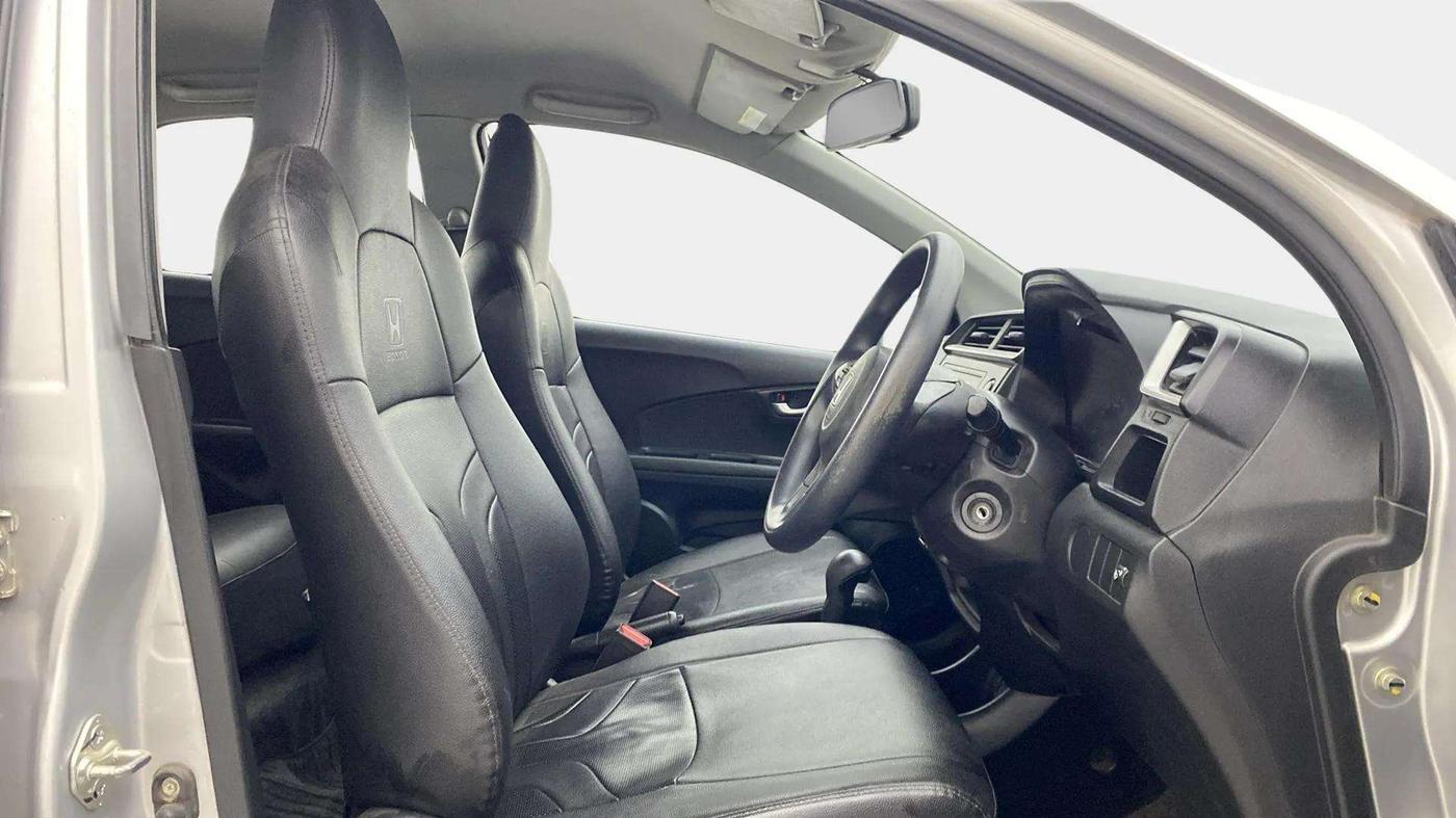 2018 Honda Brio VX AT, Petrol, Automatic, 63,183 km, Right Side Front Door Cabin