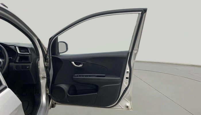 2018 Honda Brio VX AT, Petrol, Automatic, 62,945 km, RHS Front Door