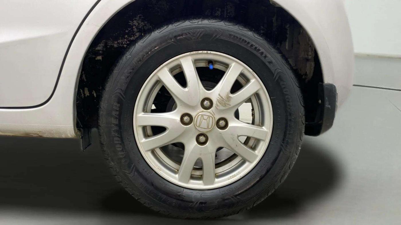 2018 Honda Brio VX AT, Petrol, Automatic, 63,183 km, Left Rear Wheel