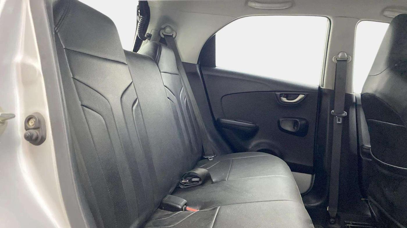 2018 Honda Brio VX AT, Petrol, Automatic, 63,183 km, Right Side Rear Door Cabin