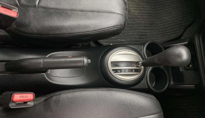 2018 Honda Brio VX AT, Petrol, Automatic, 62,945 km, Gear Lever
