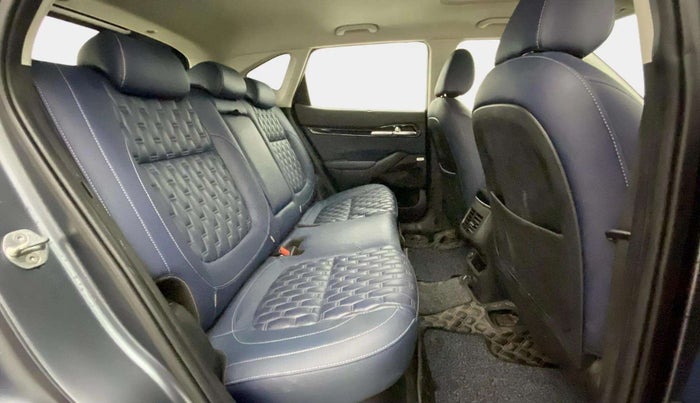 2022 KIA SELTOS X LINE 1.4 PETROL DCT, Petrol, Automatic, 43,382 km, Right Side Rear Door Cabin