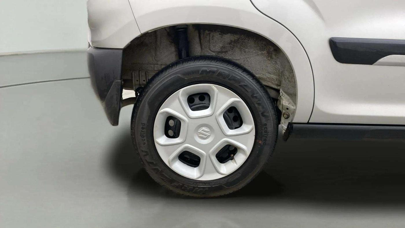 2021 Maruti S PRESSO VXI+, Petrol, Manual, 17,720 km, Right Rear Wheel