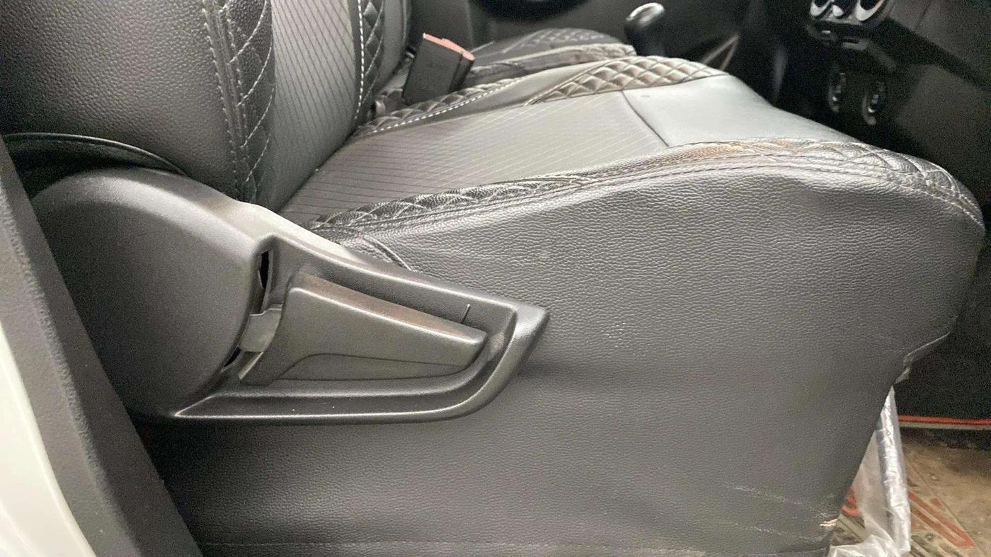 2021 Maruti S PRESSO VXI+, Petrol, Manual, 17,720 km, Driver Side Adjustment Panel
