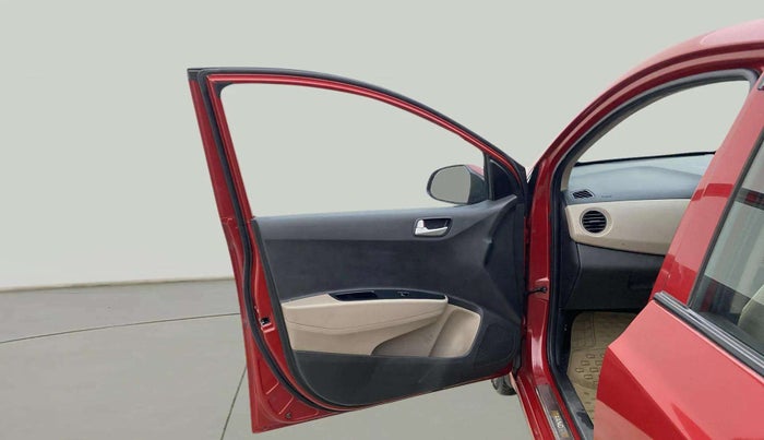 2017 Hyundai Grand i10 SPORTZ 1.2 KAPPA VTVT, Petrol, Manual, 1,02,386 km, LHS Front Door