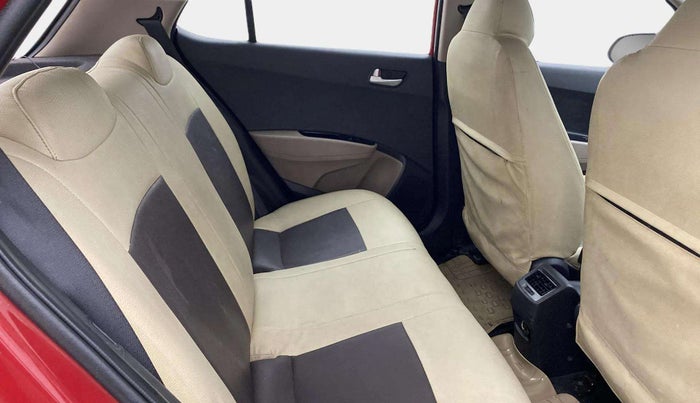 2017 Hyundai Grand i10 SPORTZ 1.2 KAPPA VTVT, Petrol, Manual, 1,02,386 km, Right Side Rear Door Cabin
