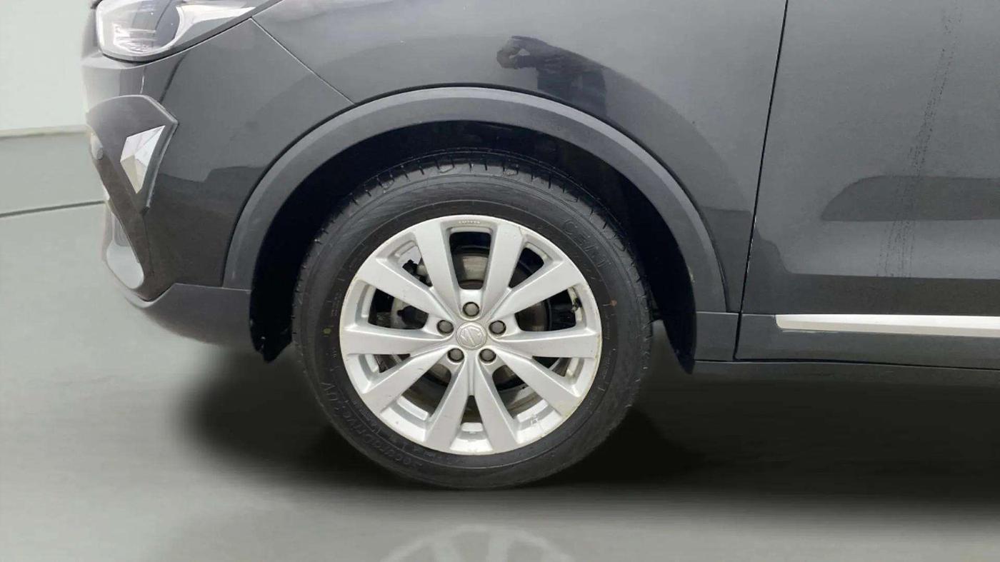 2022 MG ASTOR SMART 1.5 MT, Petrol, Manual, 75,699 km, Left Front Wheel