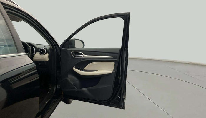 2022 MG ASTOR SMART 1.5 MT, Petrol, Manual, 75,681 km, RHS Front Door