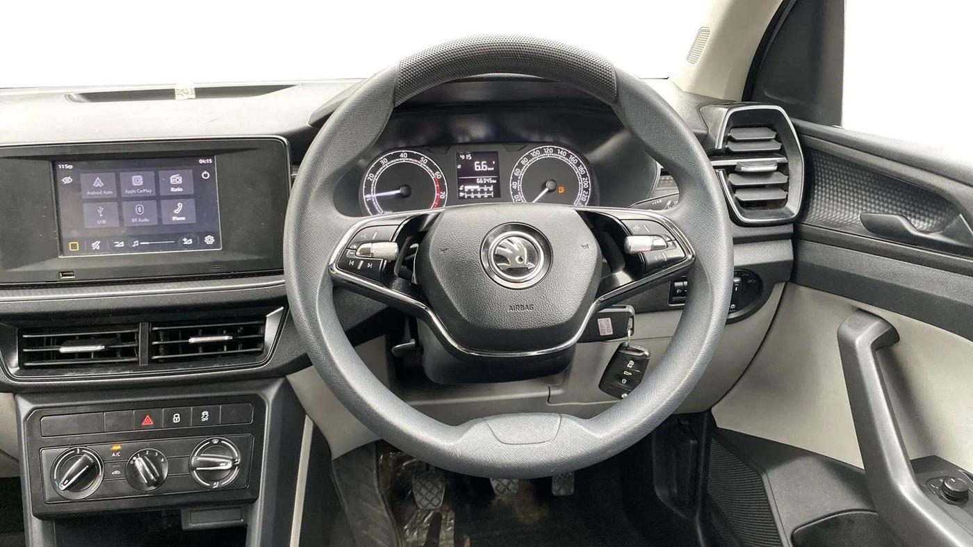 2021 Skoda KUSHAQ ACTIVE 1.0L TSI MT, Petrol, Manual, 66,640 km, Steering Wheel Close Up