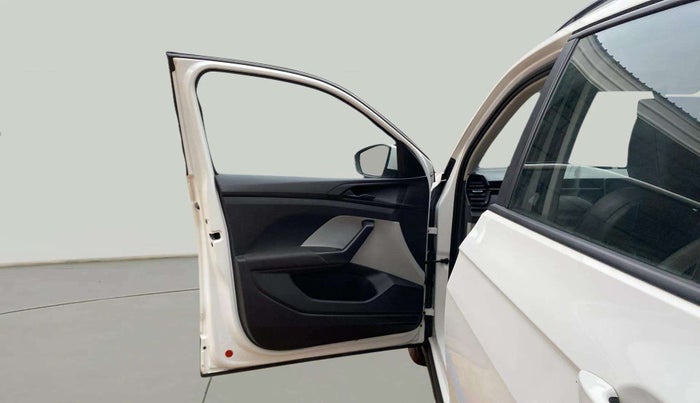 2021 Skoda KUSHAQ ACTIVE 1.0L TSI MT, Petrol, Manual, 66,298 km, LHS Front Door