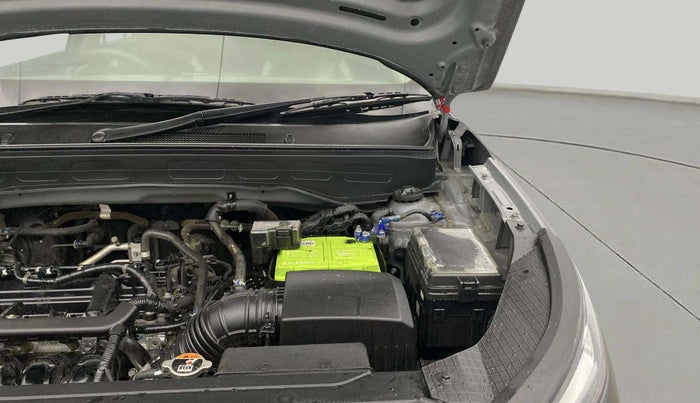 2021 Hyundai VENUE S 1.2, Petrol, Manual, 32,906 km, Engine View - Left