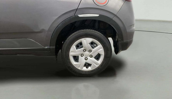 2021 Hyundai VENUE S 1.2, Petrol, Manual, 32,906 km, Left Rear Wheel