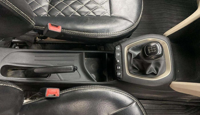 2019 Hyundai NEW SANTRO ASTA MT, Petrol, Manual, 87,160 km, Gear Lever