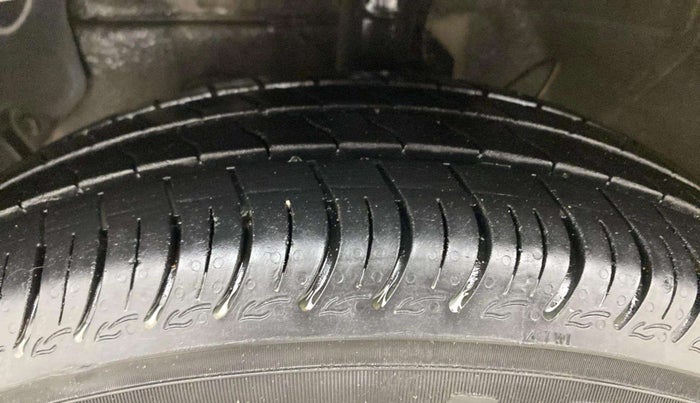 2019 Hyundai NEW SANTRO ASTA MT, Petrol, Manual, 87,160 km, Left Front Tyre Tread