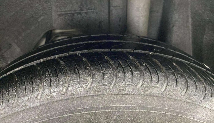 2019 Ford New Figo TITANIUM1.5 DIESEL, Diesel, Manual, 64,844 km, Left Rear Tyre Tread