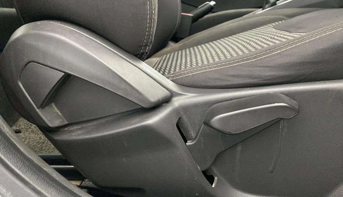 2019 Ford New Figo TITANIUM1.5 DIESEL, Diesel, Manual, 64,844 km, Driver Side Adjustment Panel