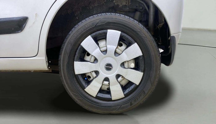 2015 Maruti Wagon R 1.0 LXI CNG, CNG, Manual, 94,146 km, Left Rear Wheel