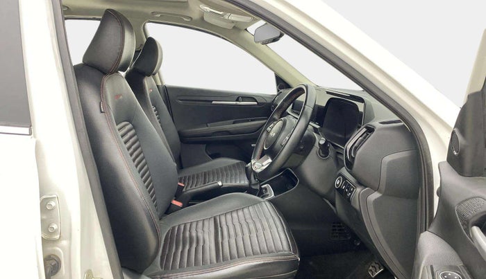 2022 KIA SONET GTX PLUS 1.5, Diesel, Manual, 21,712 km, Right Side Front Door Cabin