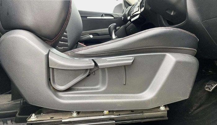 2022 KIA SONET GTX PLUS 1.5, Diesel, Manual, 21,712 km, Driver Side Adjustment Panel