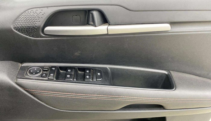 2022 KIA SONET GTX PLUS 1.5, Diesel, Manual, 21,712 km, Driver Side Door Panels Control