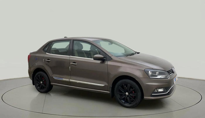 2016 Volkswagen Ameo HIGHLINE1.2L, Petrol, Manual, 72,105 km, Right Front Diagonal