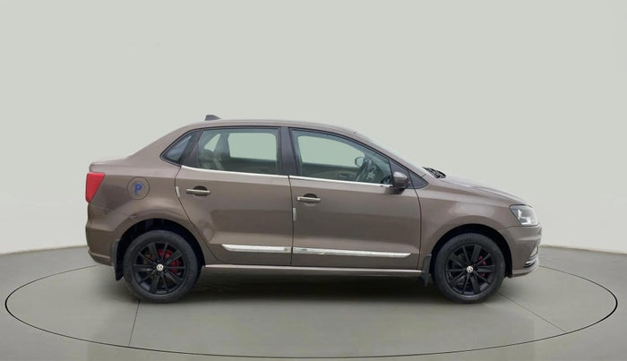 2016 Volkswagen Ameo HIGHLINE1.2L, Petrol, Manual, 72,105 km, Right Side View