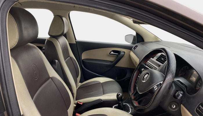 2016 Volkswagen Ameo HIGHLINE1.2L, Petrol, Manual, 72,105 km, Right Side Front Door Cabin