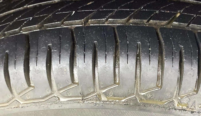 2018 Datsun Redi Go S, Petrol, Manual, 42,115 km, Left Rear Tyre Tread