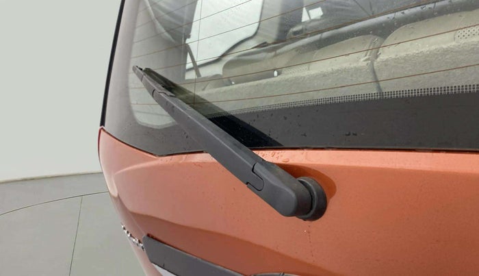 2015 Mahindra XUV500 W8, Diesel, Manual, 77,513 km, Rear Wiper